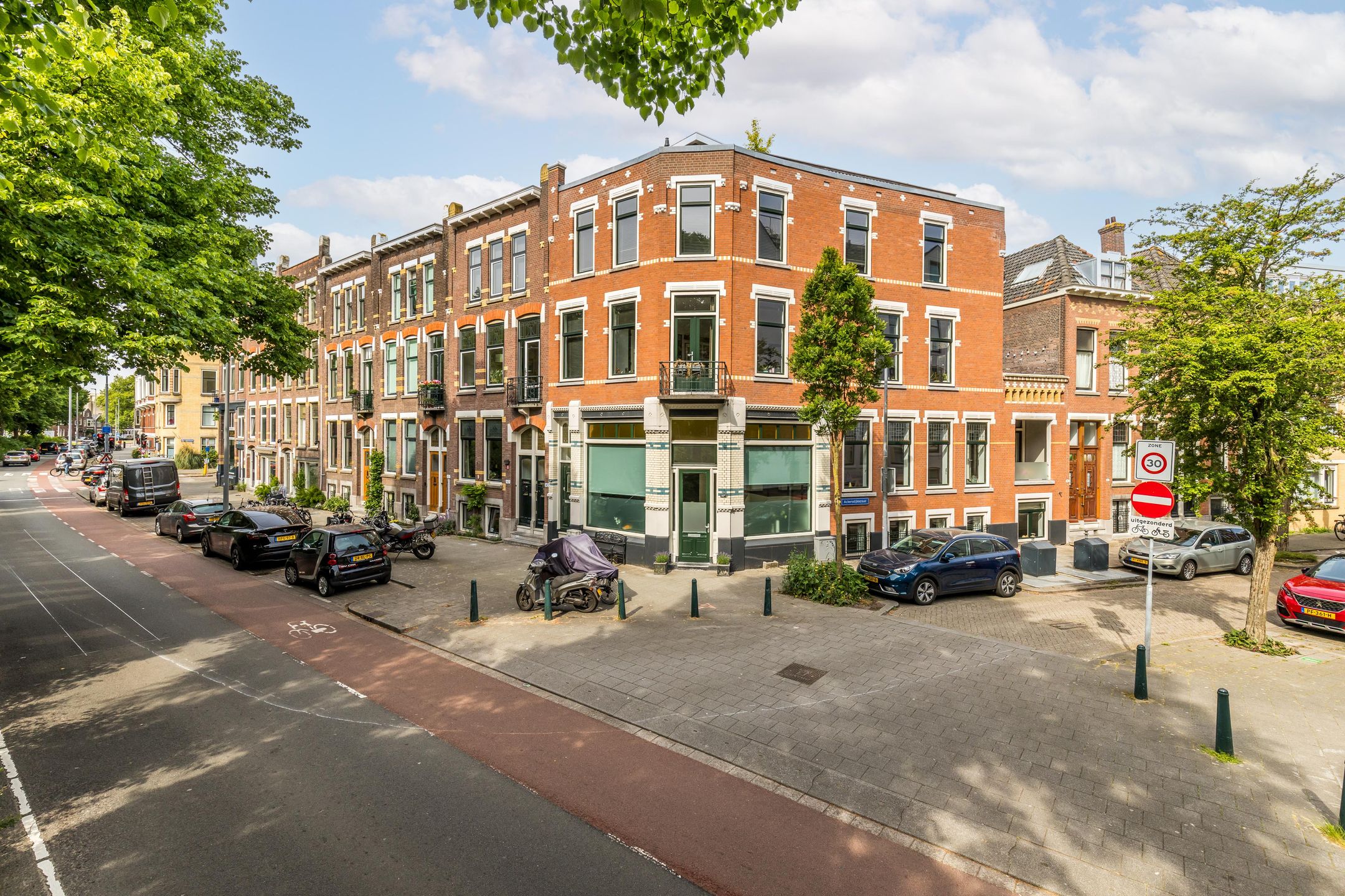 Foto 54 van Bergselaan 141-A