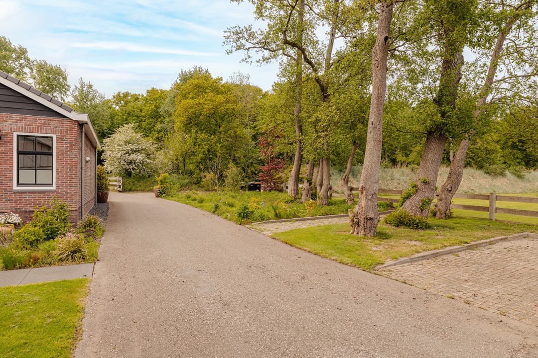 Photo 38 of Herenweg 43