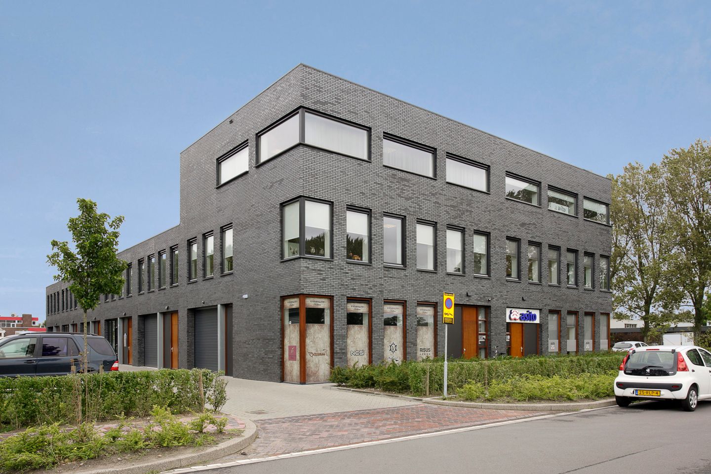 Bekijk foto 1 van Einsteinstraat 14-D