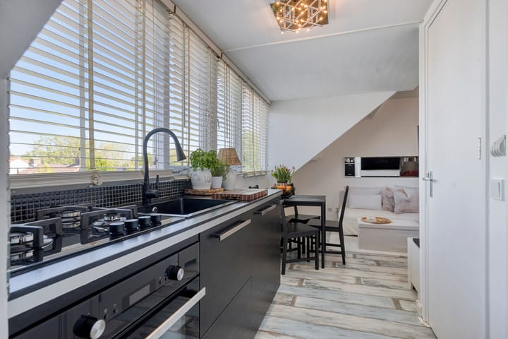 Foto 9 van Almarestraat 36-B