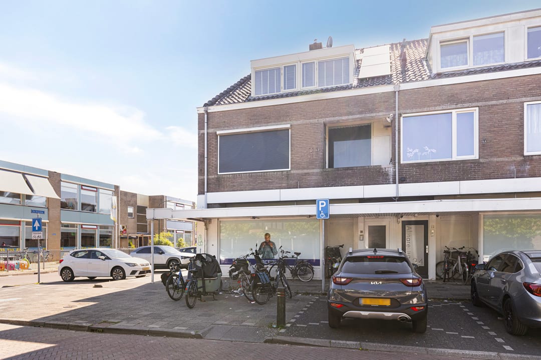 Photo 23 of Almarestraat 36-B