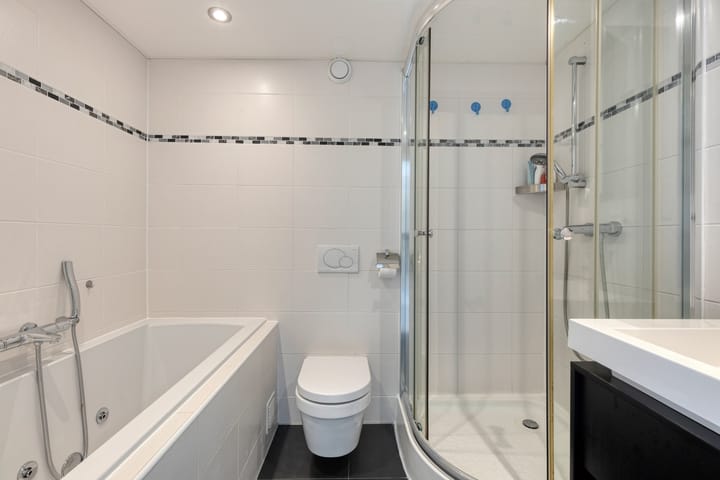 Foto 22 van van Akenweg 113