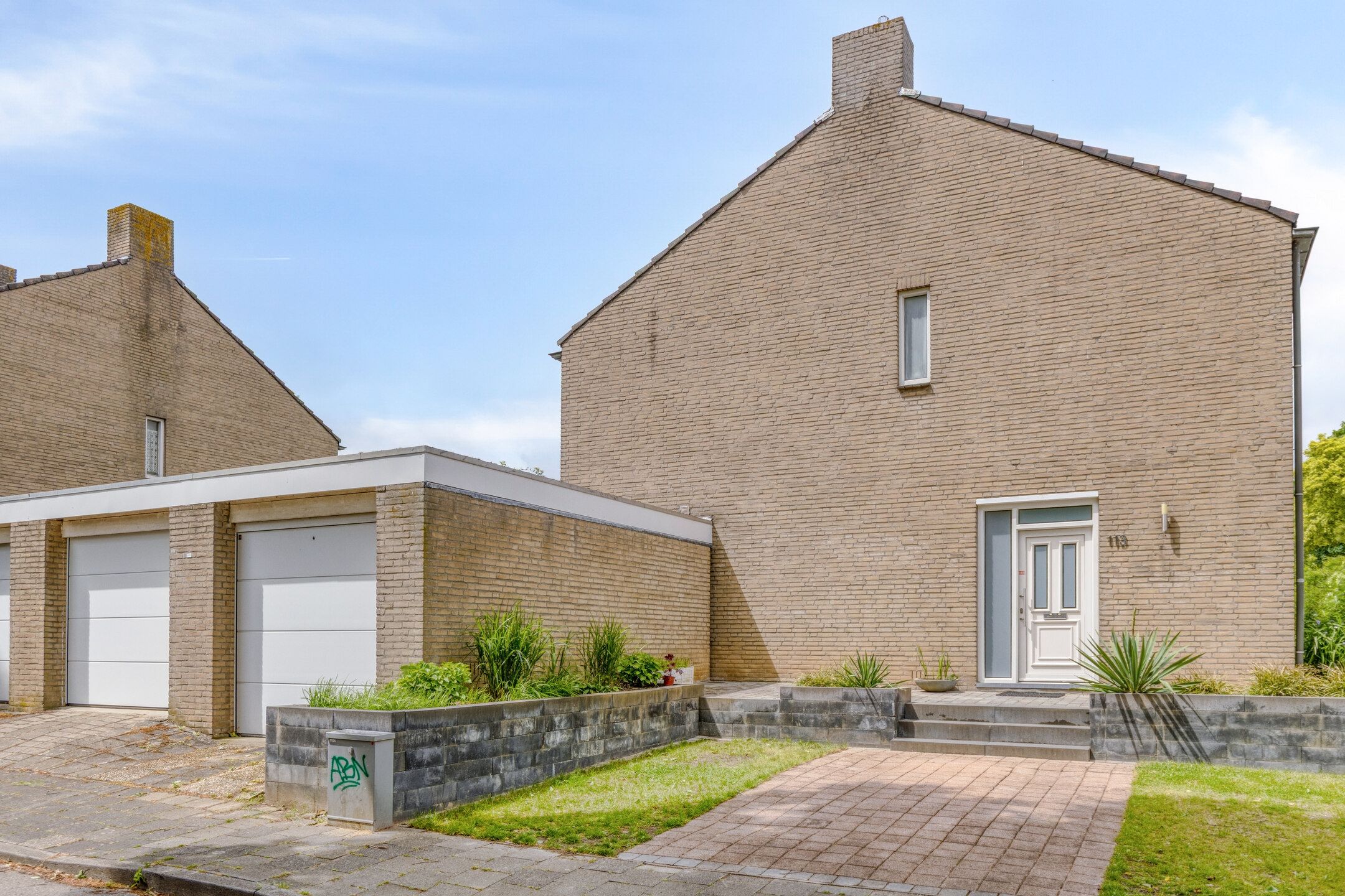 Foto 33 van van Akenweg 113