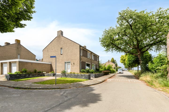 Foto 35 van van Akenweg 113