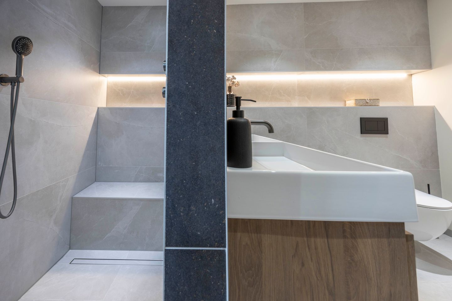 Photo 35 of Biestsestraat 25