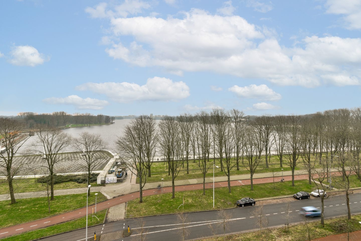 Foto 10 van Burgemeester Hogguerstraat 207