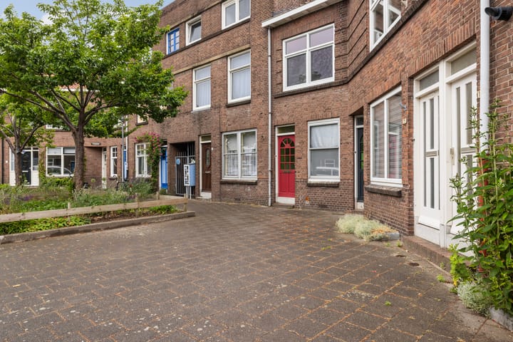 Foto 28 van Hooftstraat 135