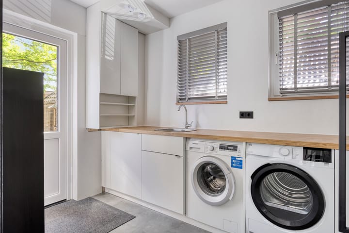 Photo 17 of Enschedesestraat 105