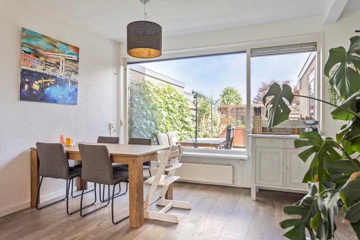 Foto 9 van Visseringstraat 8