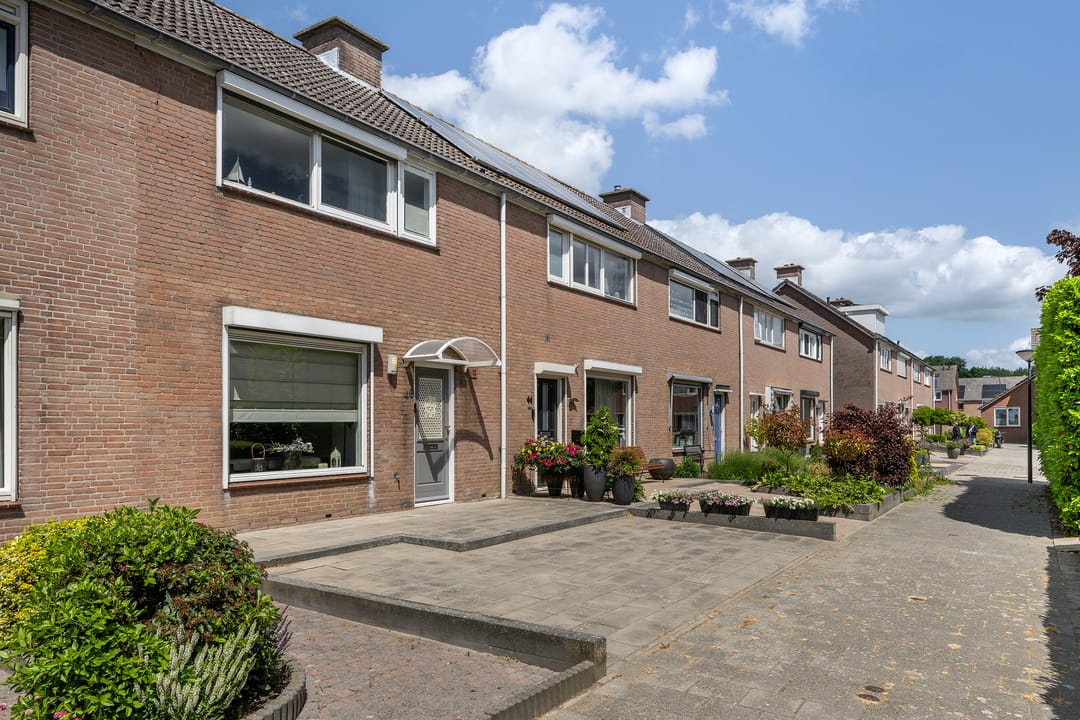 Photo 8 of Oesterstraat 46