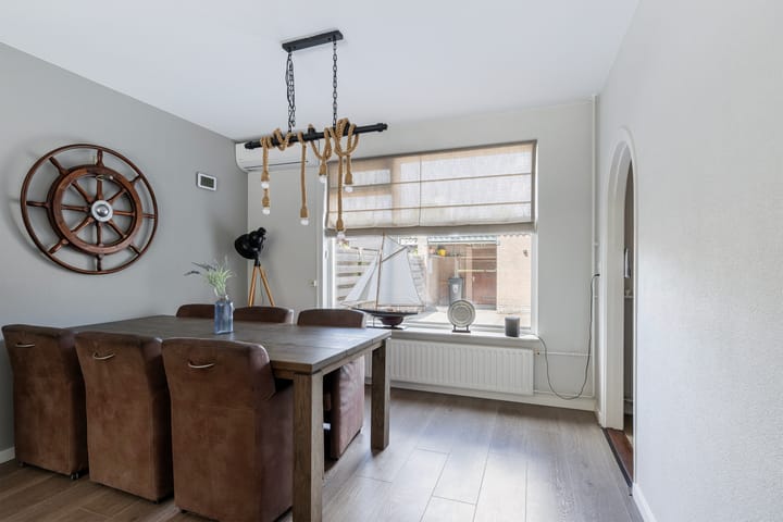 Foto 15 van Oesterstraat 46