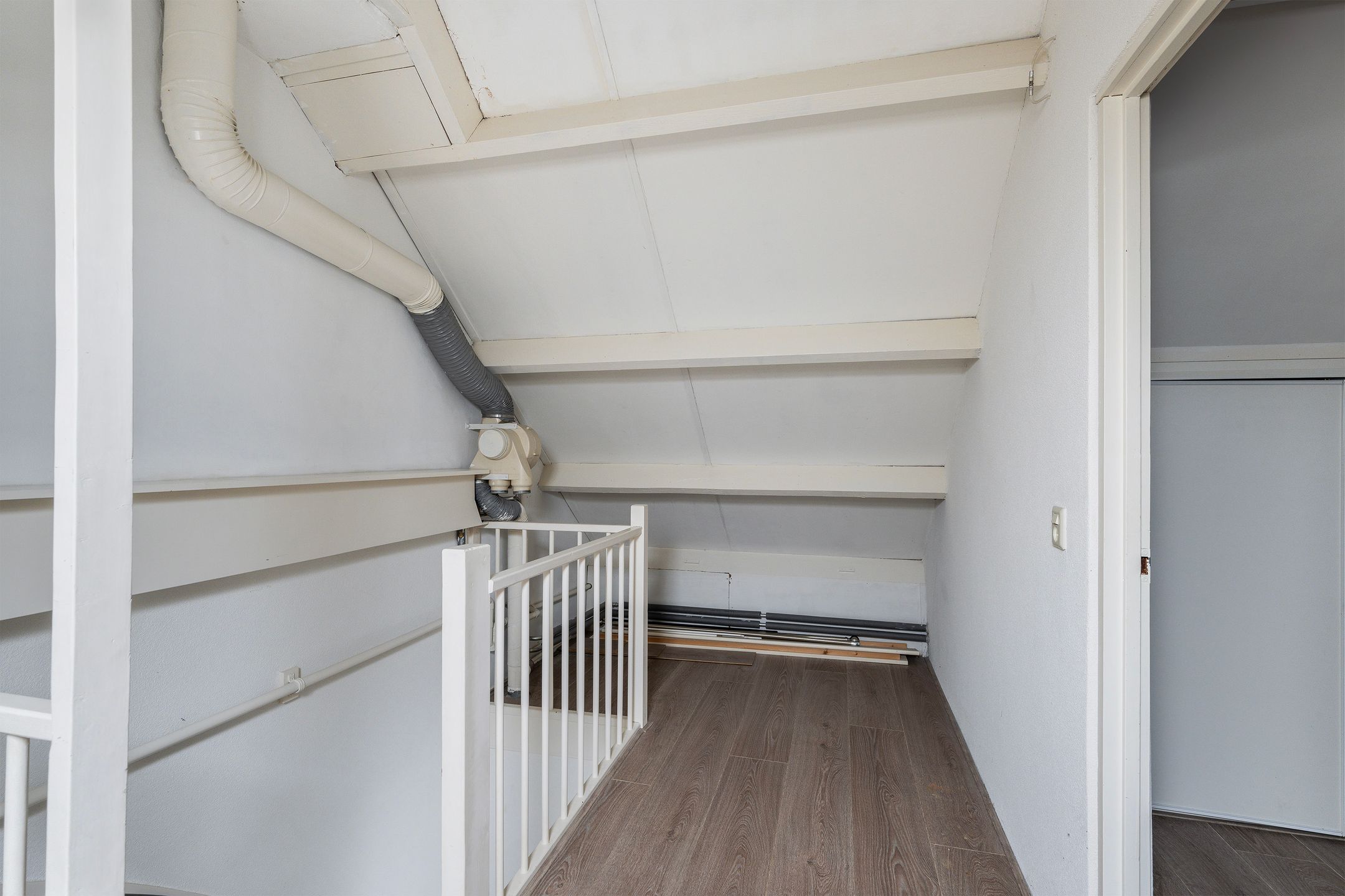 Photo 33 of Oesterstraat 46