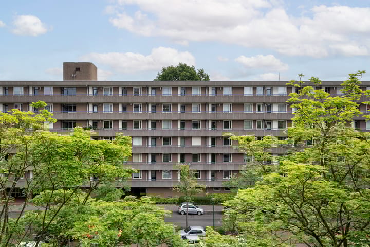 Photo 2 of Aert van Neslaan 541