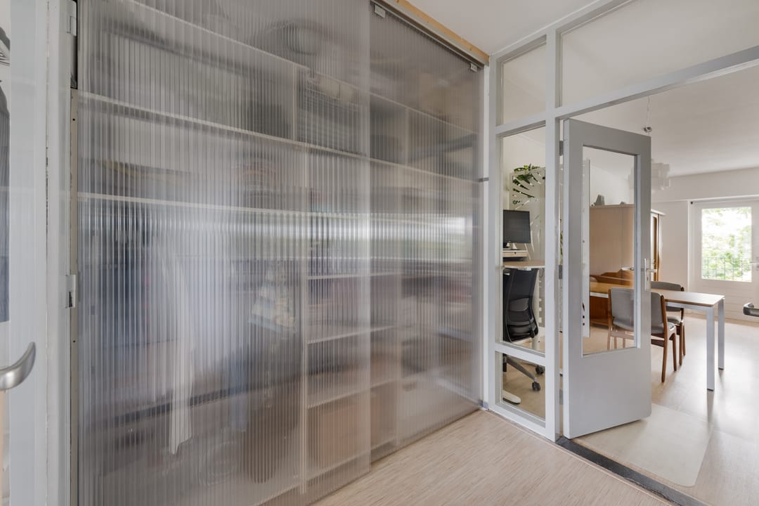 Foto 13 van Aert van Neslaan 541