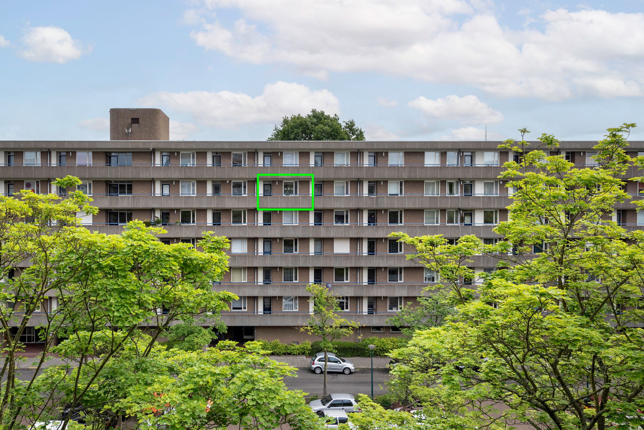 Foto 18 van Aert van Neslaan 541