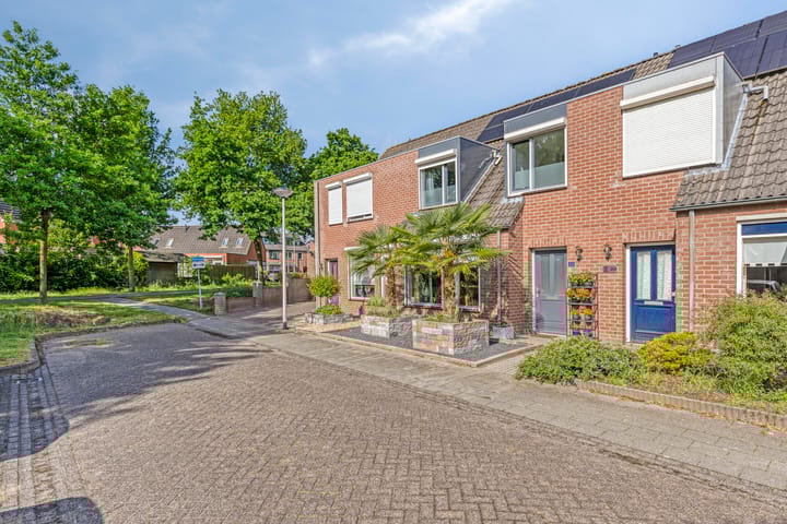 Foto 2 van Zilveren Maan 22