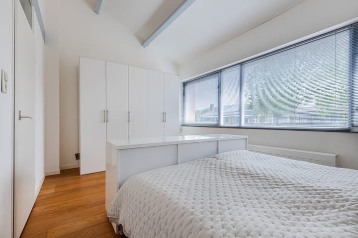 Foto 12 van Mezenhof 97