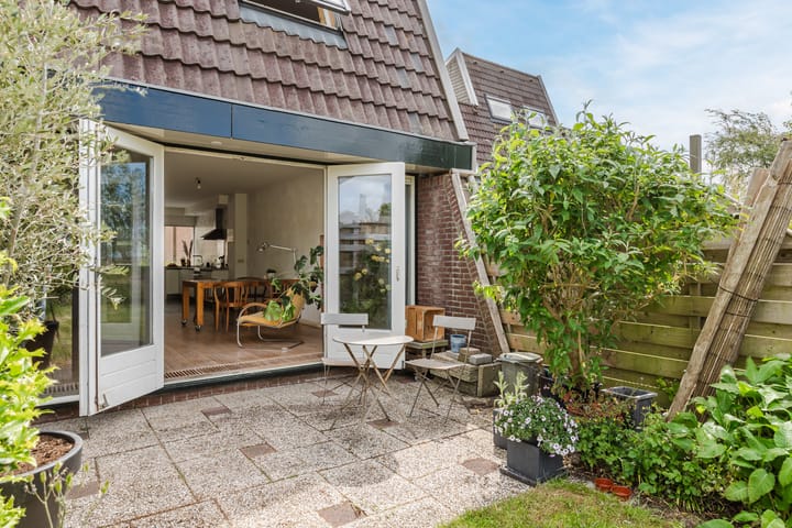 Foto 28 van Mezenhof 97