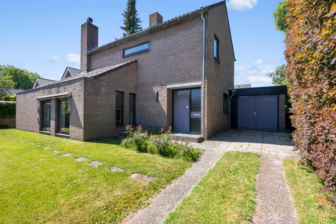 Foto 1 van Molenaarstraat 12