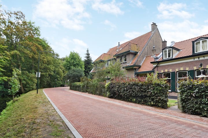 Photo 33 of Waalsdorperlaan 7-A