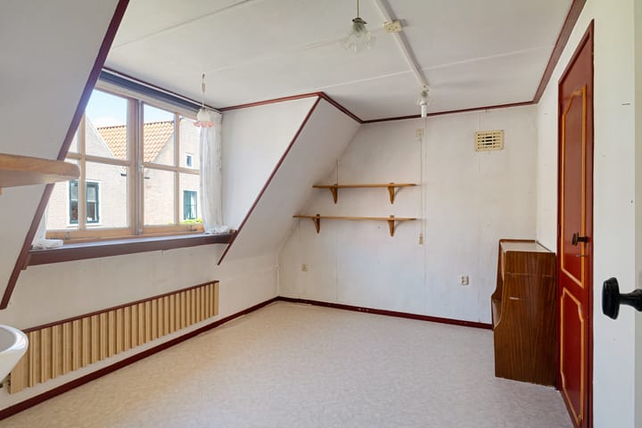 Foto 28 van Zuideinde 74-A