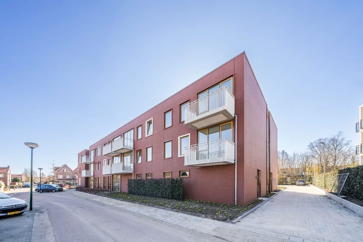Bekijk foto van Mr. Dr. Schokkingstraat 27 C