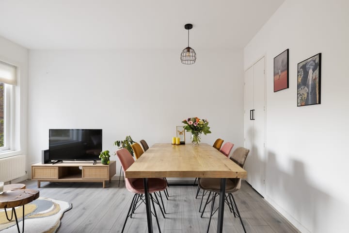 Foto 8 van Laan van Nieuw-Guinea 14-BS