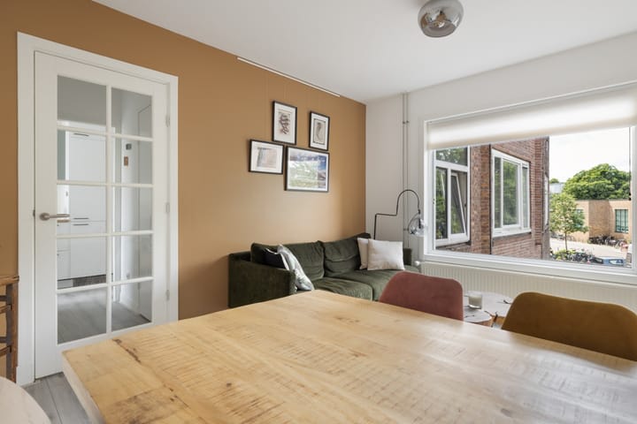 Foto 10 van Laan van Nieuw-Guinea 14-BS