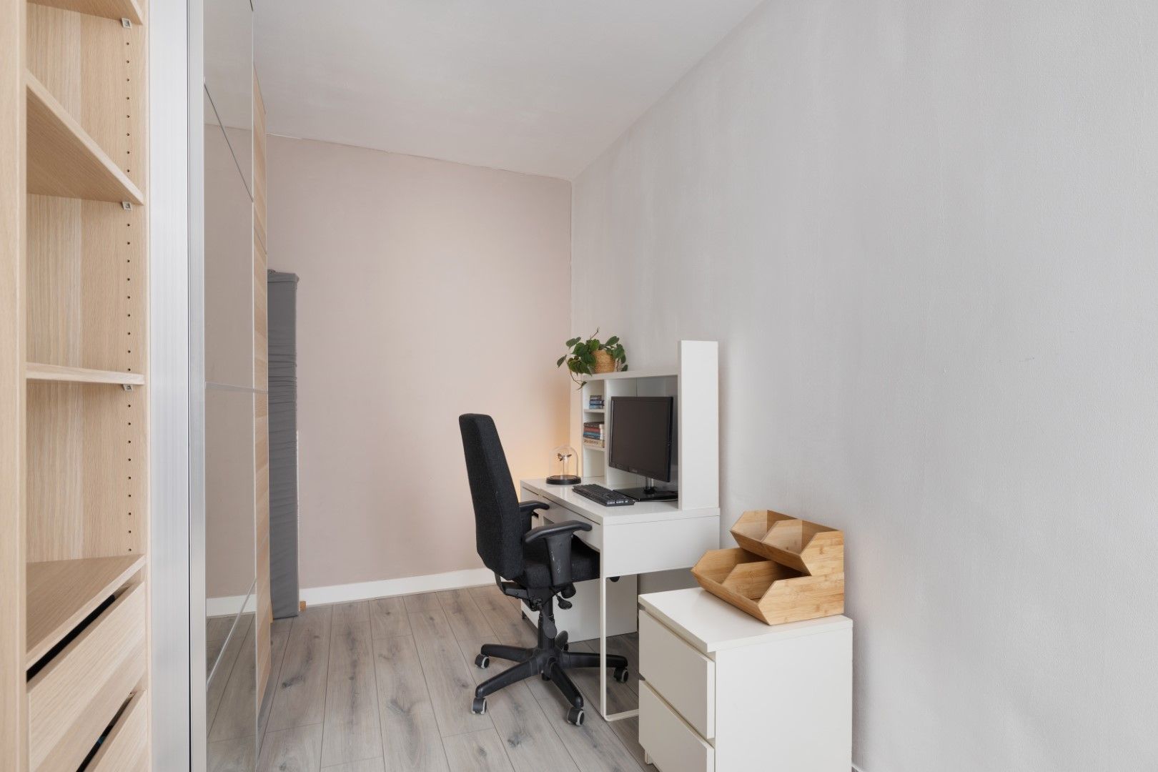 Foto 24 van Laan van Nieuw-Guinea 14-BS