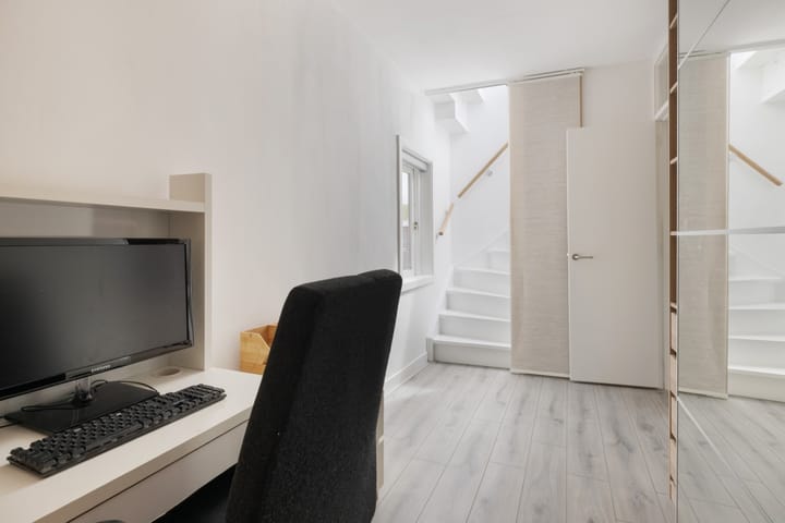 Foto 25 van Laan van Nieuw-Guinea 14-BS