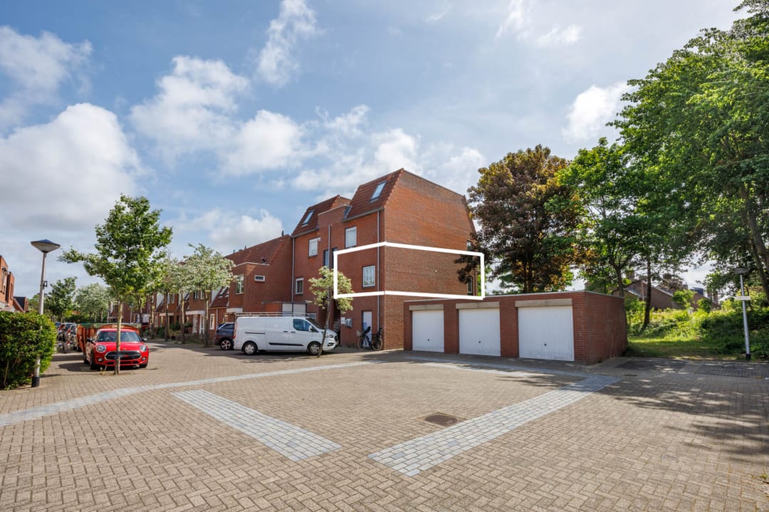 Photo 2 of Castor 40