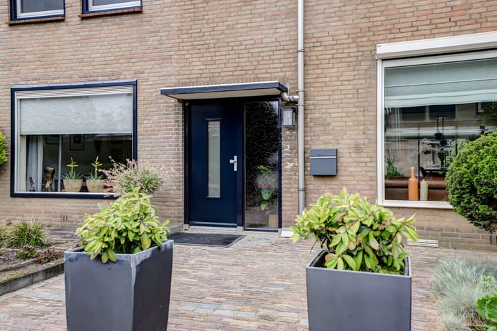 Foto 2 van Bernhardstraat 54