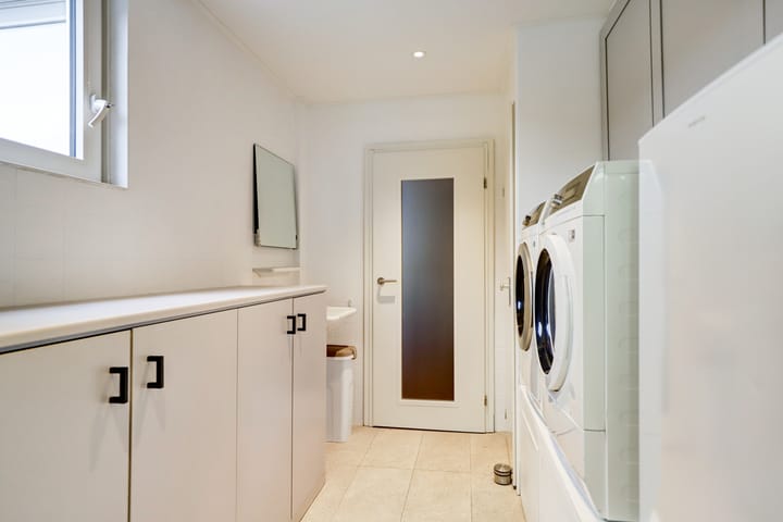 Photo 15 of Bernhardstraat 54