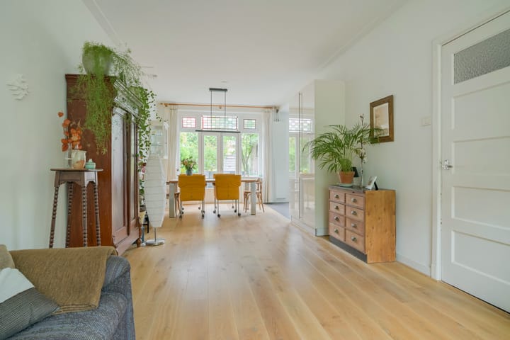 Foto 20 van Resedastraat 16