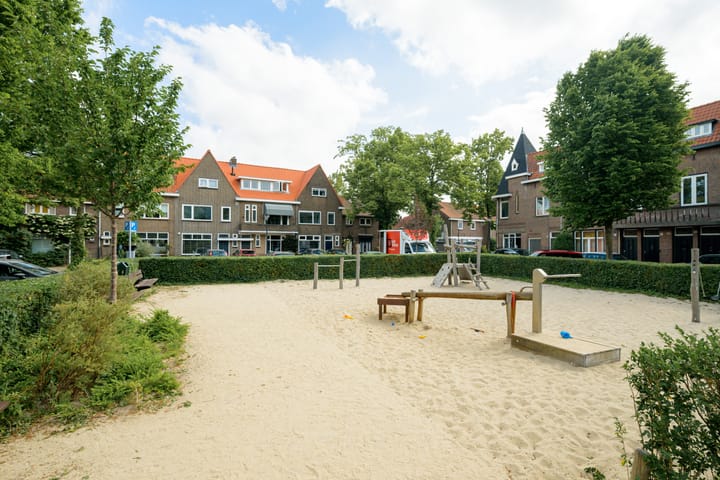 Foto 68 van Resedastraat 16