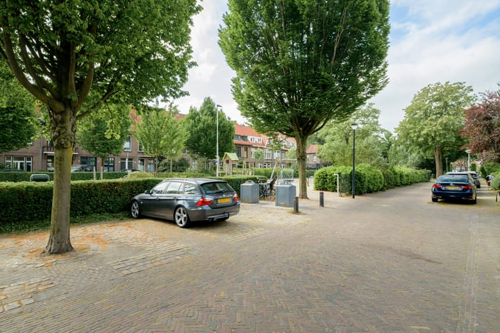 Foto 69 van Resedastraat 16