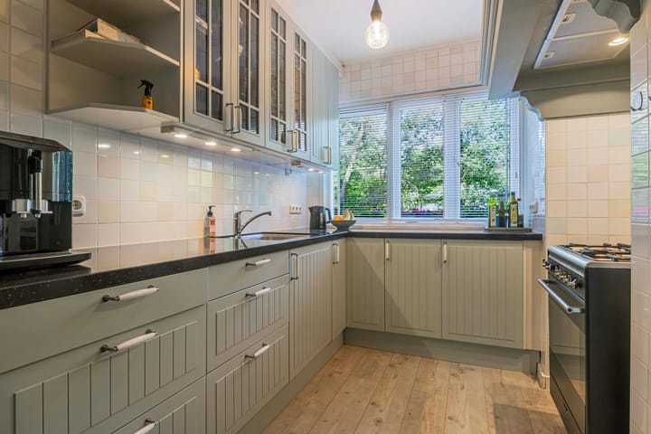 Foto 12 van van Heutszlaan 114