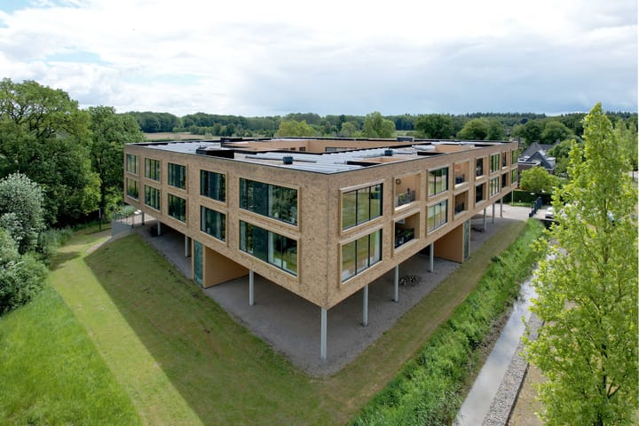 Foto 42 van Jan Bronnerplantsoen 4