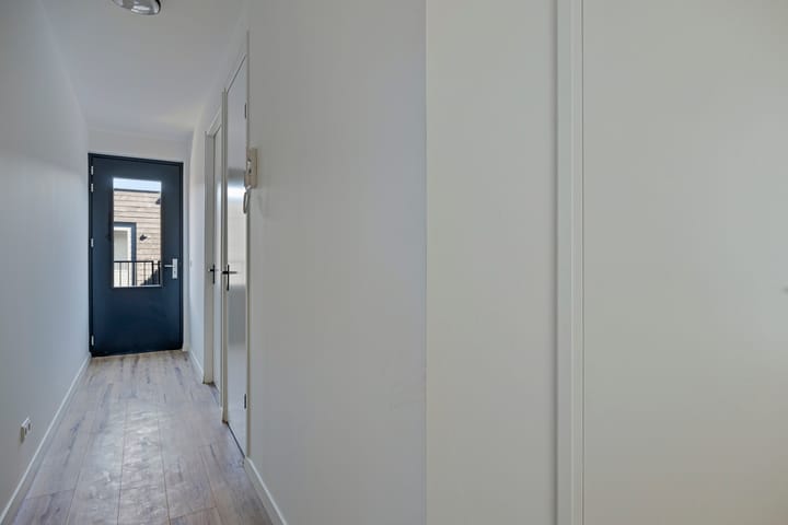 Foto 9 van Bredaseweg 38-L