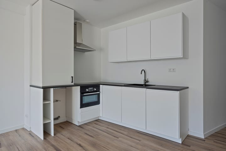 Foto 12 van Bredaseweg 38-L