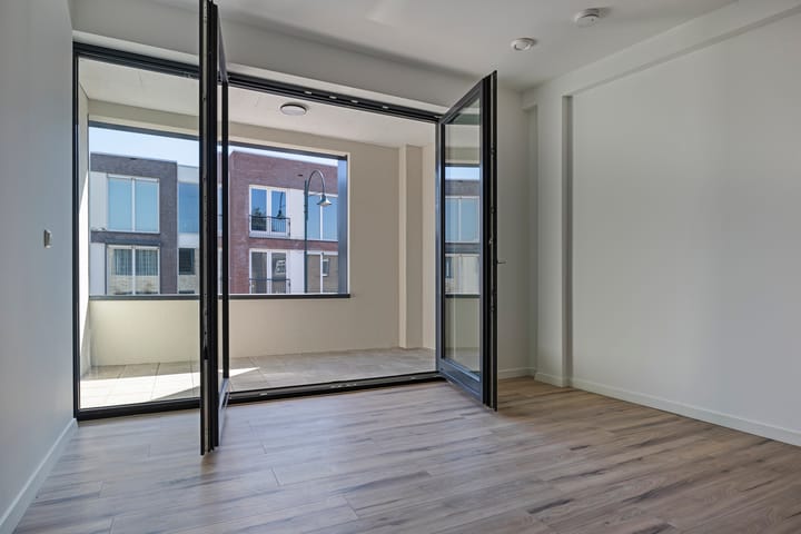 Foto 24 van Bredaseweg 38-L