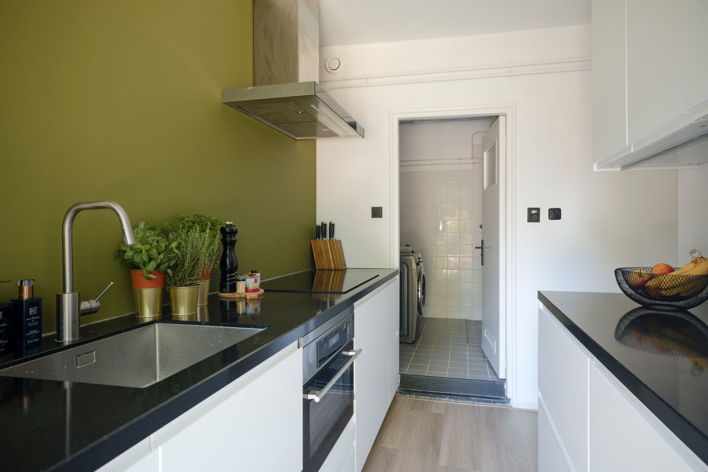 Foto 14 van Surinamelaan 111-A