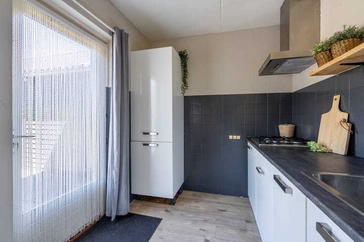 Photo 10 of Broek 67