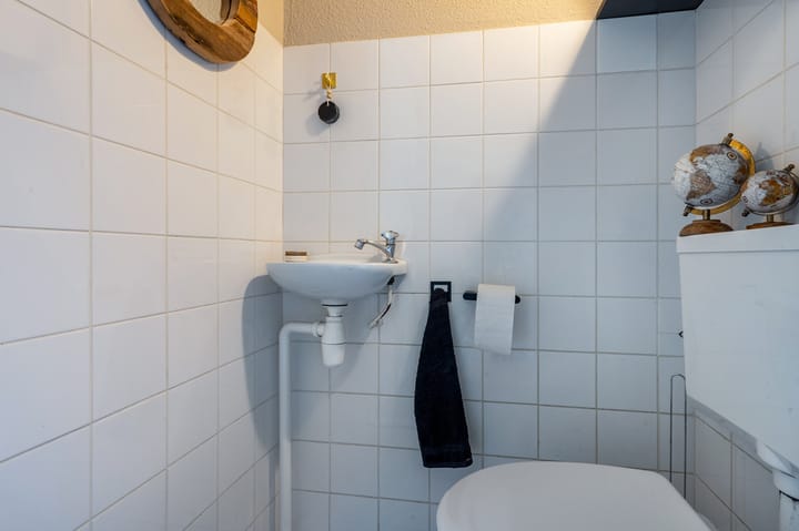 Photo 12 of Broek 67