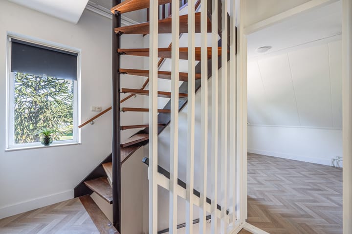 Photo 13 of Broek 67