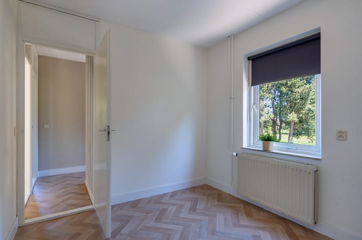 Photo 14 of Broek 67