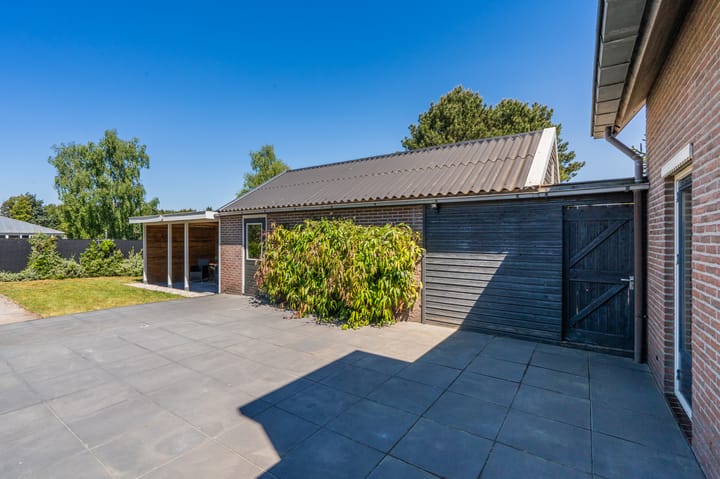 Photo 22 of Broek 67