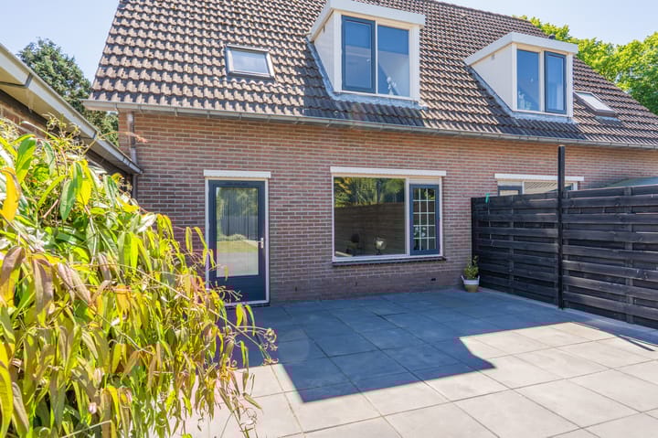 Photo 23 of Broek 67