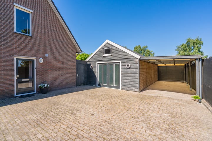 Photo 28 of Broek 67