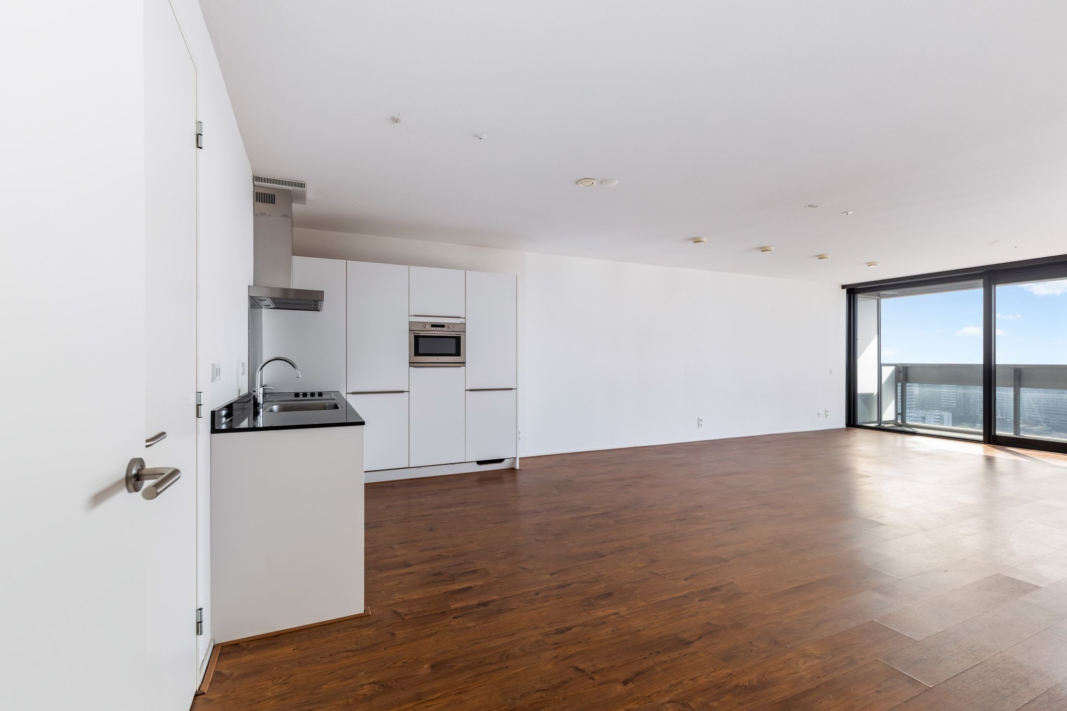 Foto 6 van Anna van Buerenplein 187